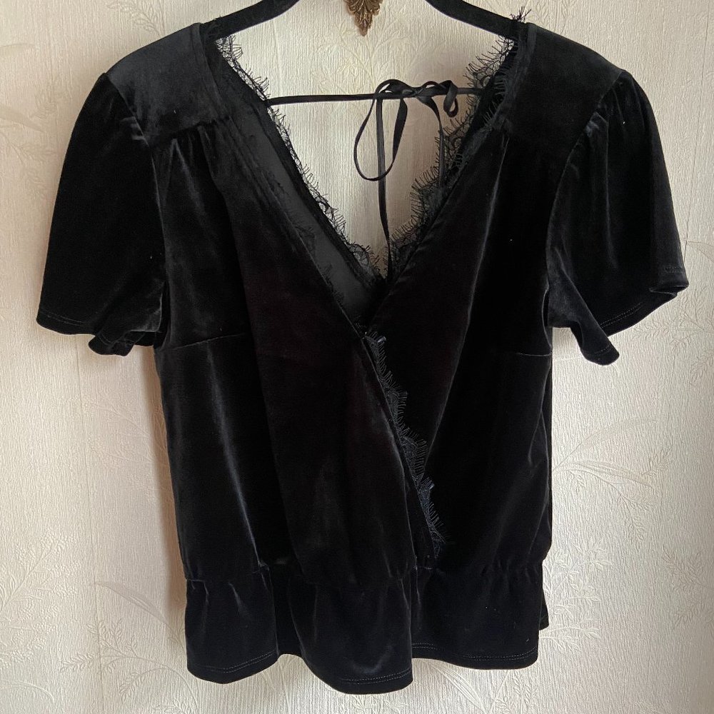 Abercrombie & Fitch Black Velvet Lace Wrap Top, Size S
